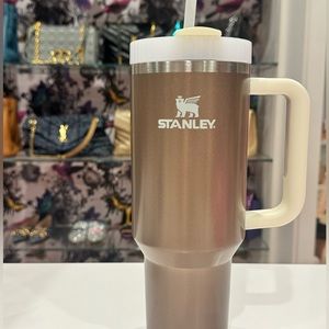 Stanley 40 oz Metallic Rose Quencher Tumbler